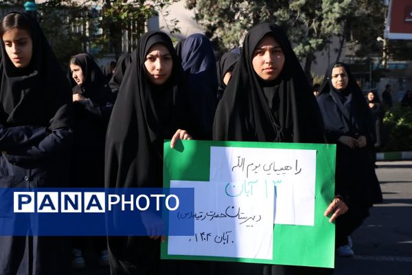 خروش دانش‌آموزان گرگانی در روز حماسه و بصیرت