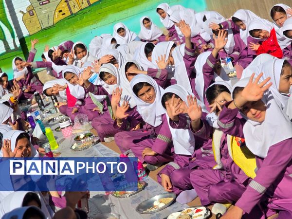 برگزاری همایش غذای سالم در دبستان بوستان 