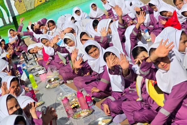 برگزاری همایش غذای سالم در دبستان بوستان 