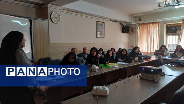 همایش مدرسه‌تراز، گام بلند آموزش‌وپرورش شهر تهران به‌سوی یادگیری برتر