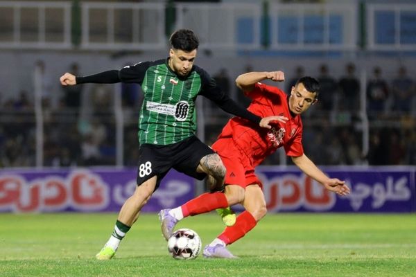 خیبر ترمز تراکتور را کشید