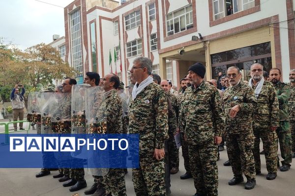 رزمایش گردان‌های بسیج فرهنگیان سپاه امام رضا (ع) در اداره‌کل آموزش و پرورش خراسان رضوی