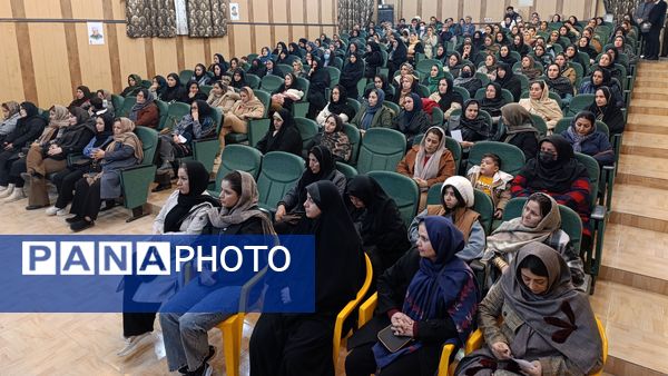 برگزاری جلسه آموزش خانواده در دبستان معلم آشخانه 