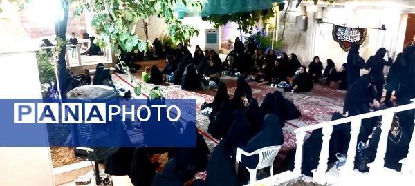 روضه خانگی توسل به حضرت سیدالشهدا(ع)در شهرستان کاشمر 