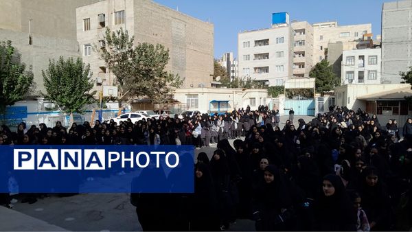 آغاز مهر با حضور خادمین حرم امام رضا(ع) در مدرسه عباسقلی رهگذر شهریار