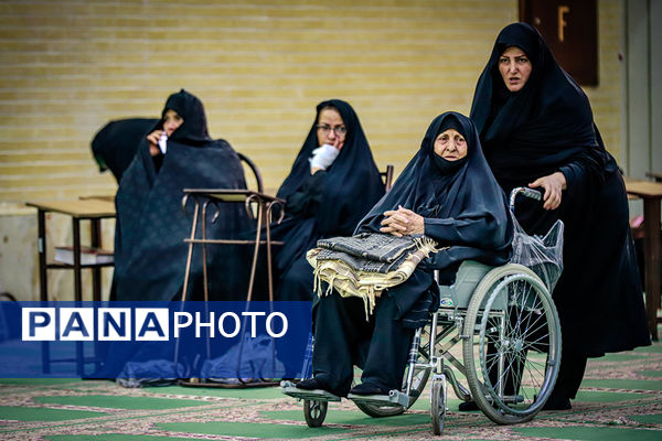 بزرگداشت شهدای خدمت در مصلای اعظم امام خمینی(ره) تبریز 