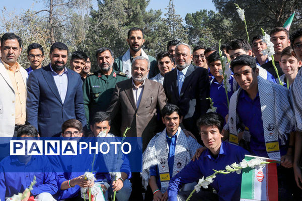 آیین گرامیداشت شهیدحسین فهمیده