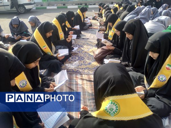 سفره احسان حضرت فاطمه زهرا (س) در مدرسه والدین تبریز