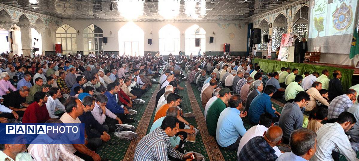 نماز جمعه؛ خواستگاه عبادت و سنگر علم و سیاست