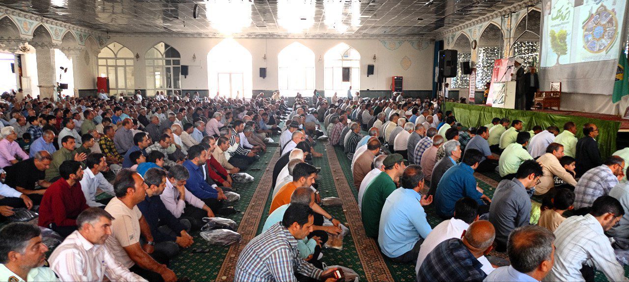 نماز جمعه؛ خواستگاه عبادت و سنگر علم و سیاست 
