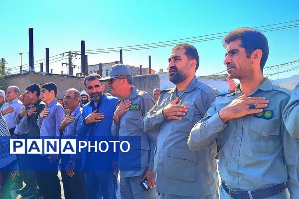 حضور پرشور دانش‌آموزان و فرهنگیان در راهپیمایی روز دانش‌ آموز در باشت 