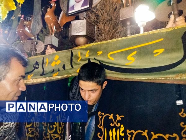 اجتماع عزاداران در جوار امامزاده سید حمزه کاشمر به مناسبت شام غریبان