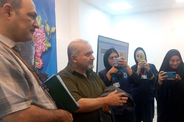 ساختن نسلی آگاه، پویایی جامعه را تضمین می‌کند