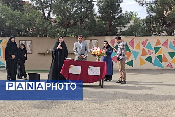 گرامیداشت هفته معلم در مدارس پیشوا
