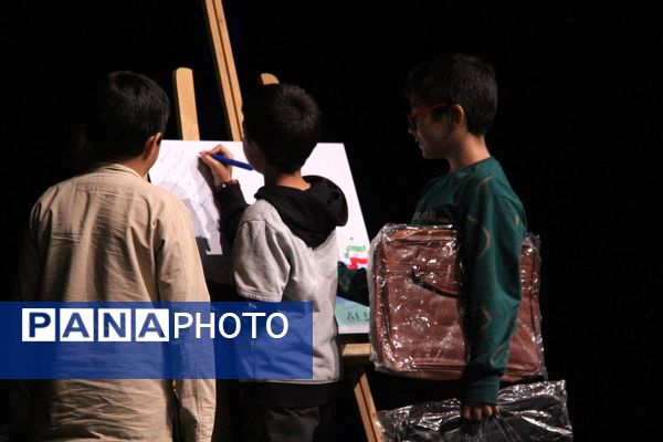 رونمایی از طرح چهارهزارمین خانواده اهل قلم دهه هشتادی و نودی