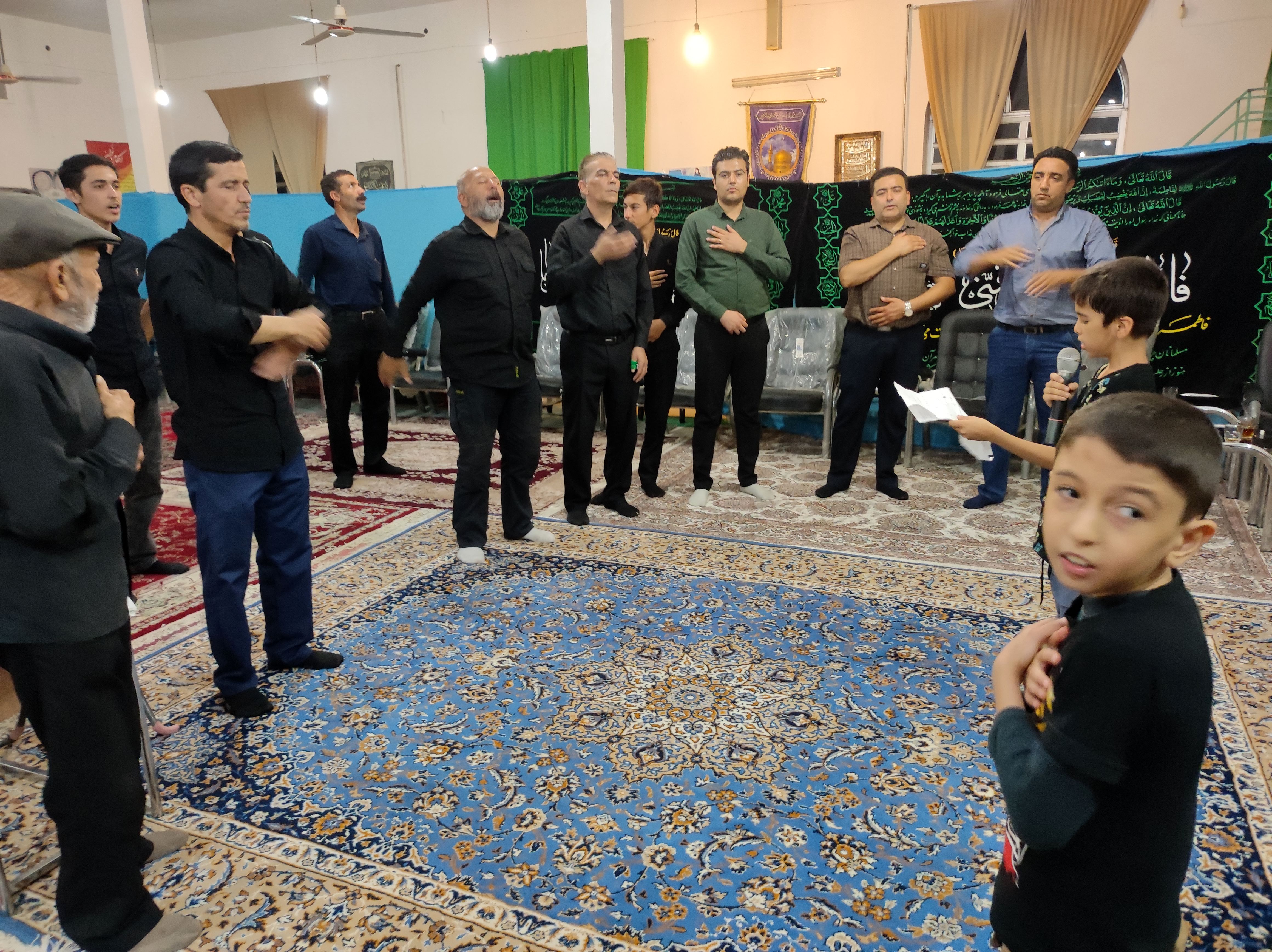 مراسم عزاداری شب عاشورای حسینی در مسجد محمد رسول (ص) حسین آباد شیروان