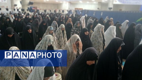 نماز جمعه سدی محکم در برابر دشمن