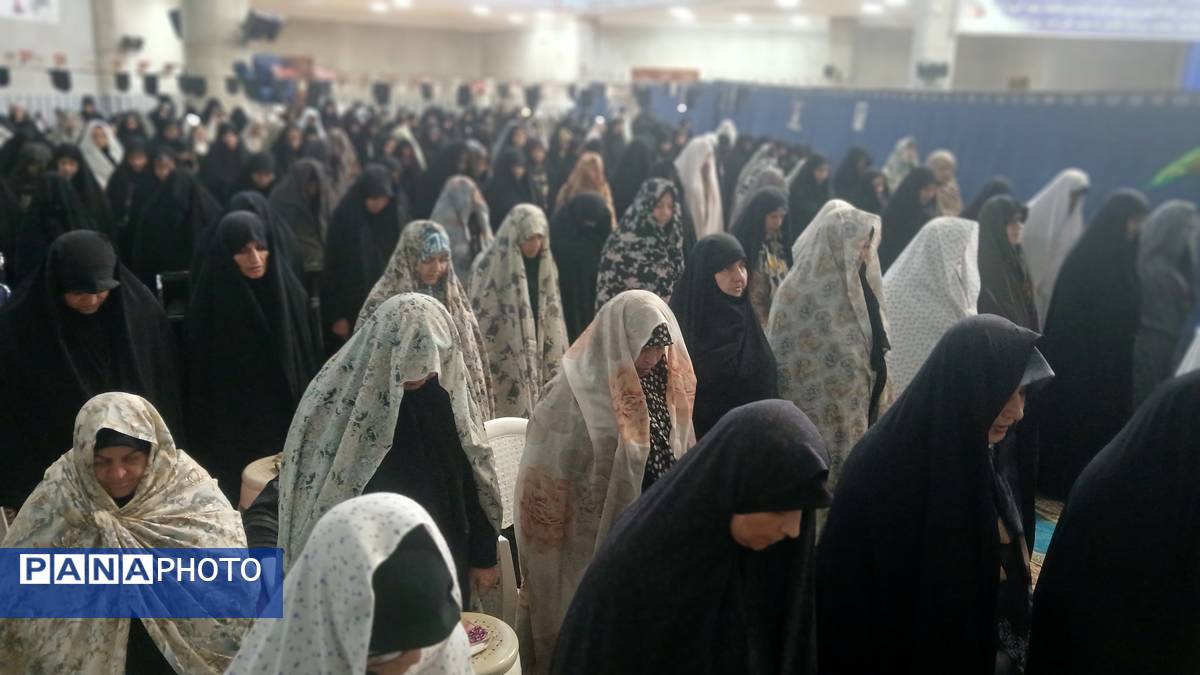 نماز جمعه سدی محکم در برابر دشمن