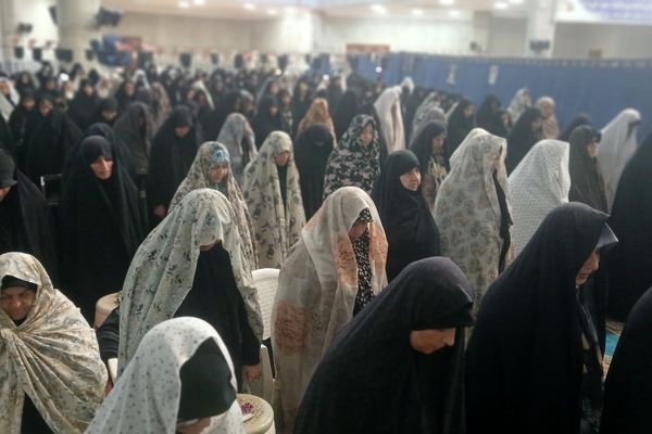 نماز جمعه سدی محکم در برابر دشمن