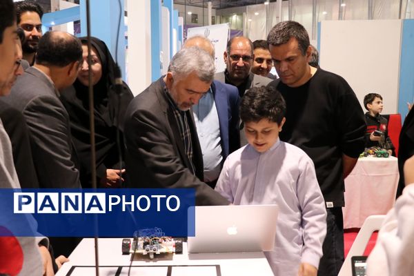 آغاز به کار بیست‌ و ششمین نمایشگاه دستاوردهای پژوهش، فناوری و فن‌بازار در مشهد