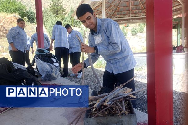 اعزام دانش آموزان پیشتاز  پسر ناحیه ۳ به اردوی مهارتی پیشتازان 