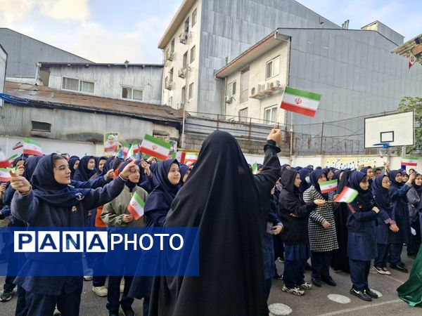 دبیرستان شاهد خیام میزبان جشنی پرشور به مناسبت روز دانش‌آموز