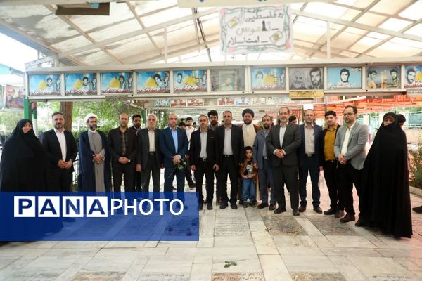 تجدید میثاق معلمان قم با شهیدان