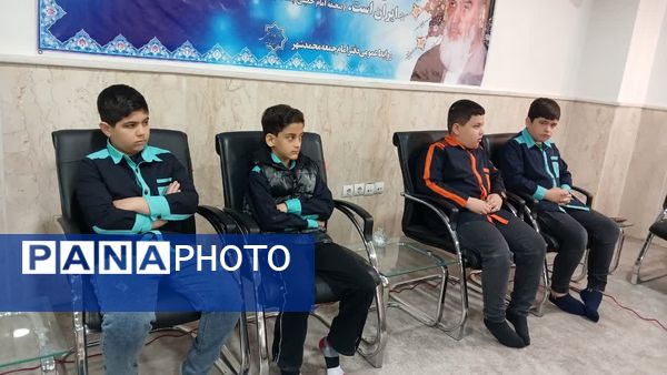 تقدیر از دانش‌آموزان دبستان سعادت بابت حضور فعال در نماز جمعه محمدشهر کرج