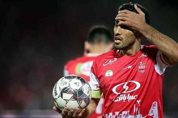 ترکش دیگر سوء مدیریت  به قلب پرسپولیس؛ خروج امیری از جمع پرسپولیسی‌ها
