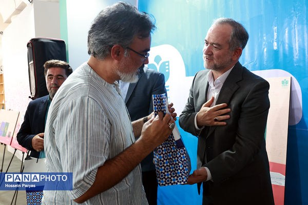 رونمایی از کتاب «مهدا در مدار لئو» در سی‌وششمین نمایشگاه بین‌المللی کتاب تهران