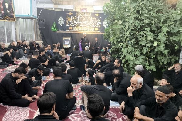 مراسم عزاداری و روضه خوانی عاشورا در شهر حسن آباد جرقویه