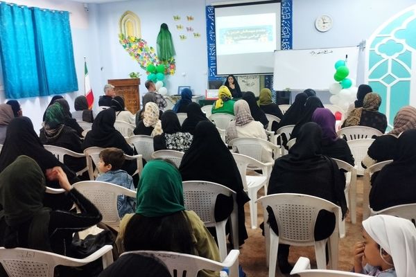 اولین مجمع انجمن اولیا و مربیان دبیرستان فرهنگیان