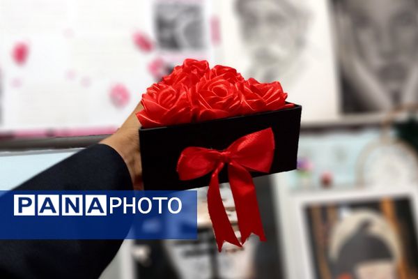 نمایشگاه هنری «هفته ماها» روایت تصویر از پیوندهای نادیدنی