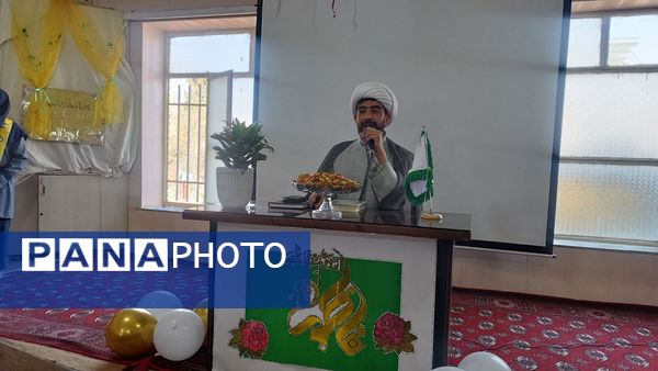  تقدیر از فعالین حجاب و عفاف در دبیرستان شاهد تکتم