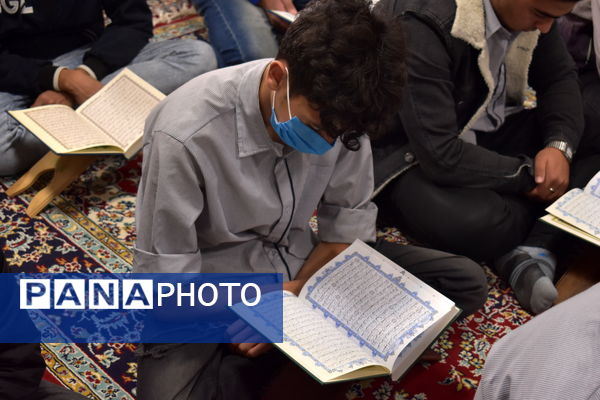 برنامه هماهنگ استانی «محفل معنوی قرآن و نماز جماعت» در نوخندان