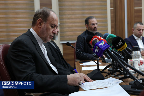 جلسه ستاد مرکزی دهه فجر انقلاب اسلامی 