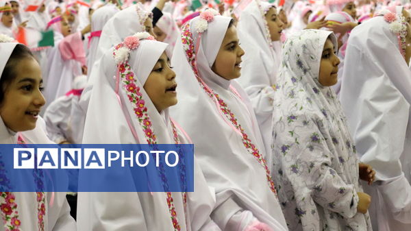 جشن 5000 نفری آغاز بندگی فرشتگان زمینی شهر تبریز 