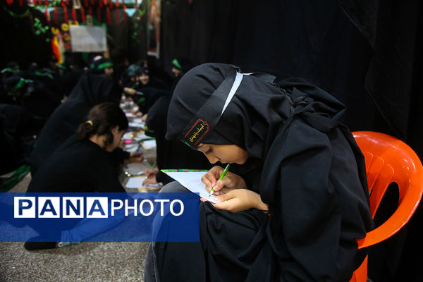 عزاداری کودکان هیات «زیر گنبد طلا» برای دختر سه ساله امام حسین(ع)