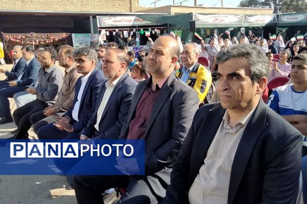نخستین نمایشگاه «روستا آباد» در بخش مرکزی شهرستان پیشوا