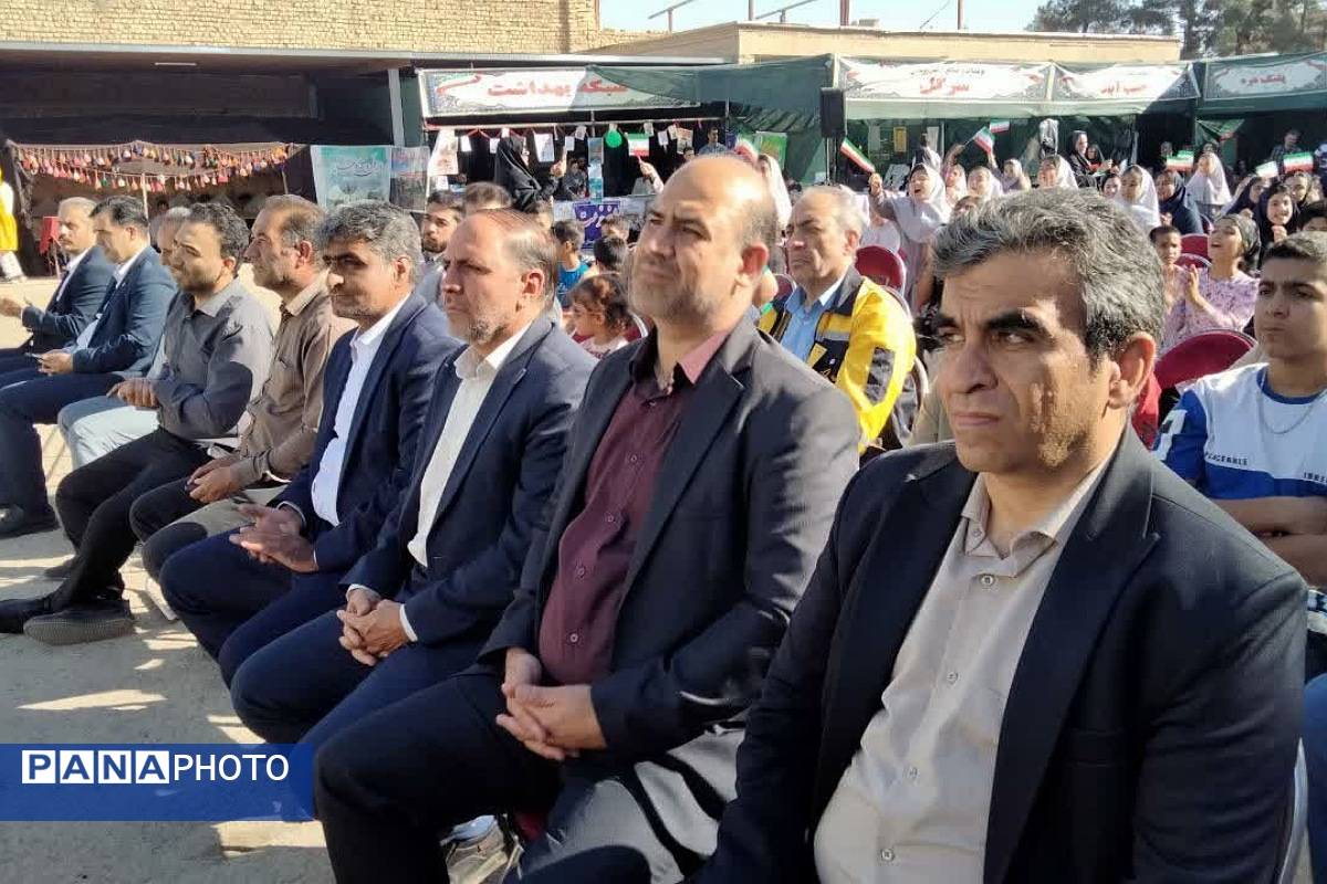 نخستین نمایشگاه «روستا آباد» در بخش مرکزی شهرستان پیشوا