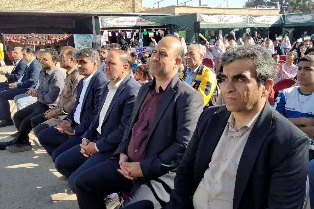 نخستین نمایشگاه «روستا آباد» در بخش مرکزی شهرستان پیشوا