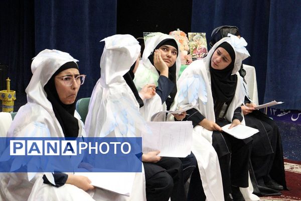 برگزاری جشن روز دختر با همکاری کانون خدمت رضوی و نهادهای آموزشی در منطقه 14 تهران 