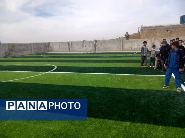 افتتاح زمین چمن مدرسه شهید غلامی خلیل آباد