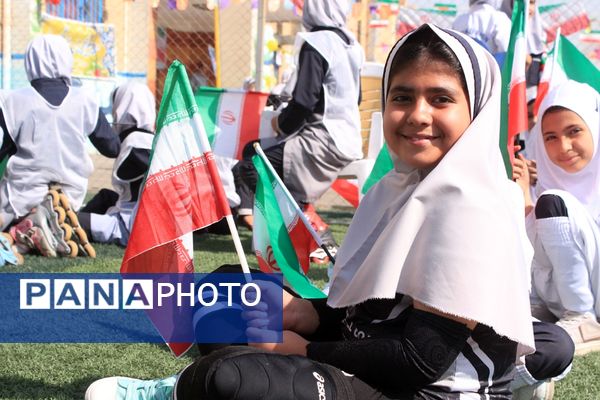 برگزاری المپیاد ورزشی درون مدرسه‌ای در بهارستان‌دو