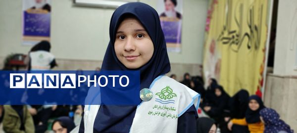 ضیافت افطاری ماه مبارک رمضان در دبیرستان پژمان بختیاری ناحیه یک مشهد 