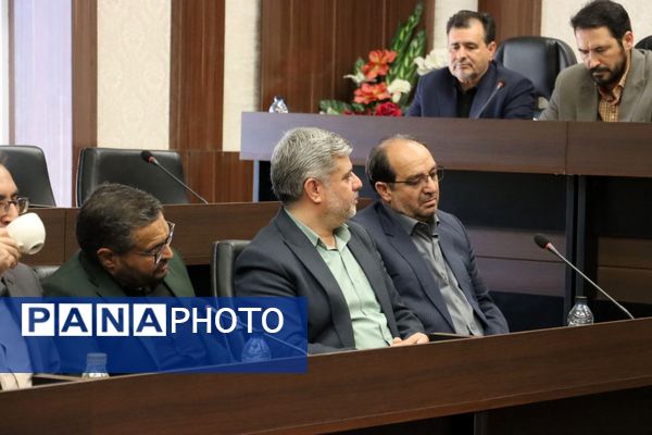 شورای آموزش و پرورش قطب شهید برونسی به میزبانی تربت حیدریه