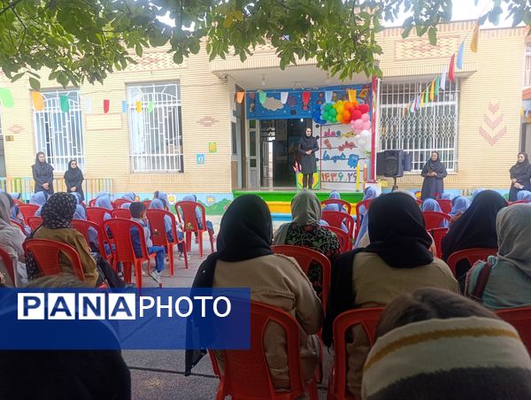 جشن غنچه‌های  کودکستان مهر و ماه آشخانه 
