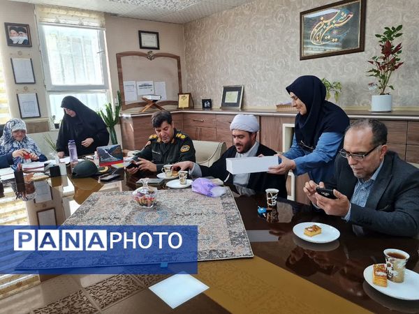 ویژه برنامه هفته نیروی انتظامی در دبیرستان شهید تیمسار فلاحی ناحیه یک کرج 
