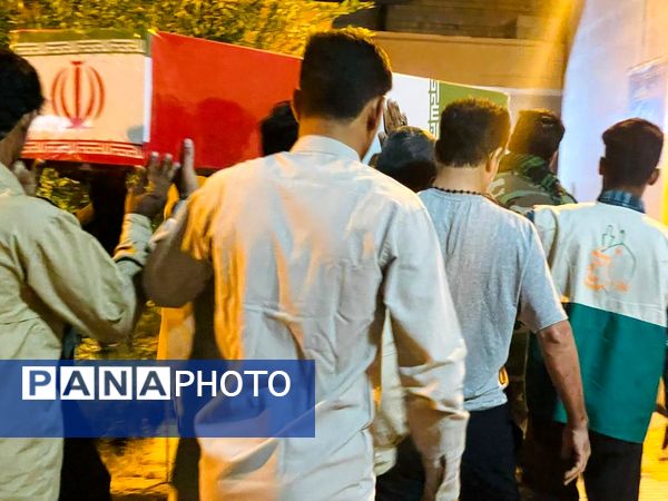 عشق و شور مردم میناب در تشیع پیکر شهدای گمنام