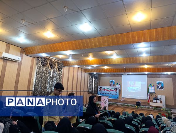 برگزاری جلسه انجمن اولیاء و مربیان دبیرستان نمونه دولتی پژوهش در آشخانه